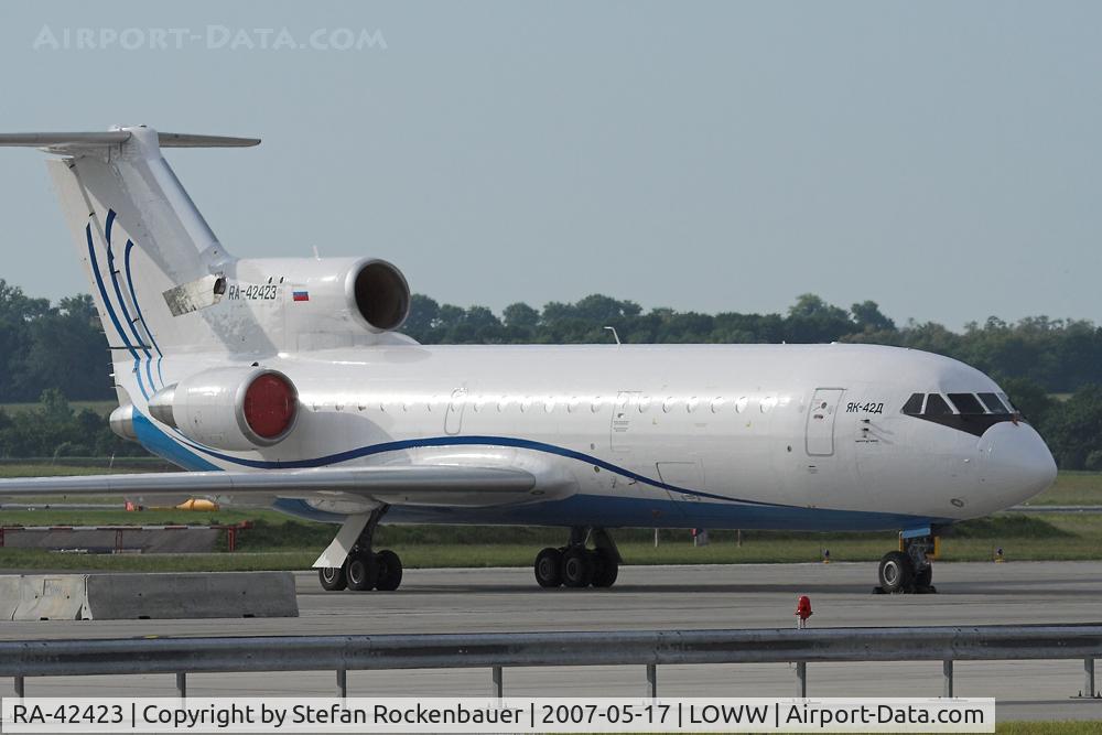RA-42423, 1992 Yakovlev Yak-42D C/N 4216606, YAK-42