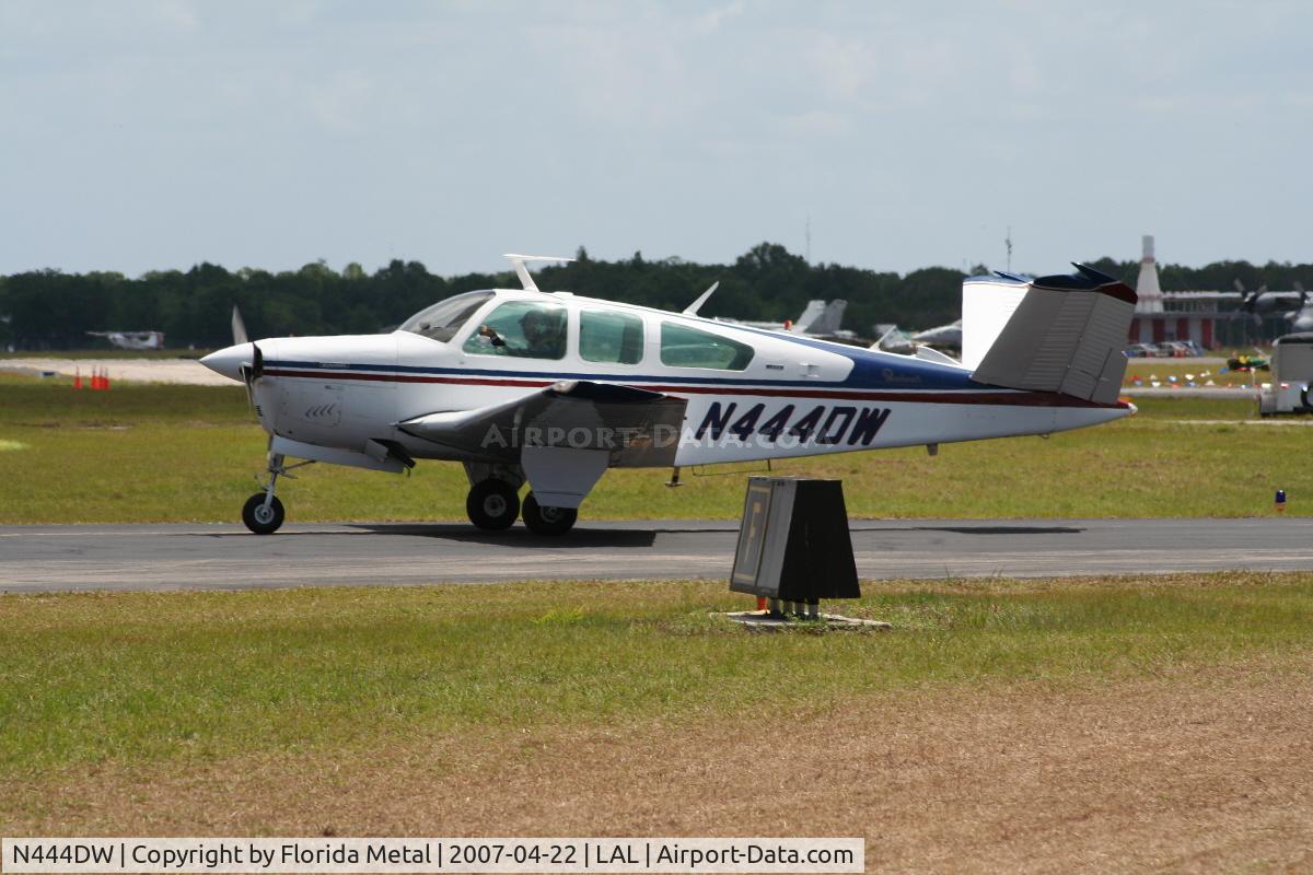 N444DW, 1972 Beech V35B Bonanza C/N D-9416, V35B