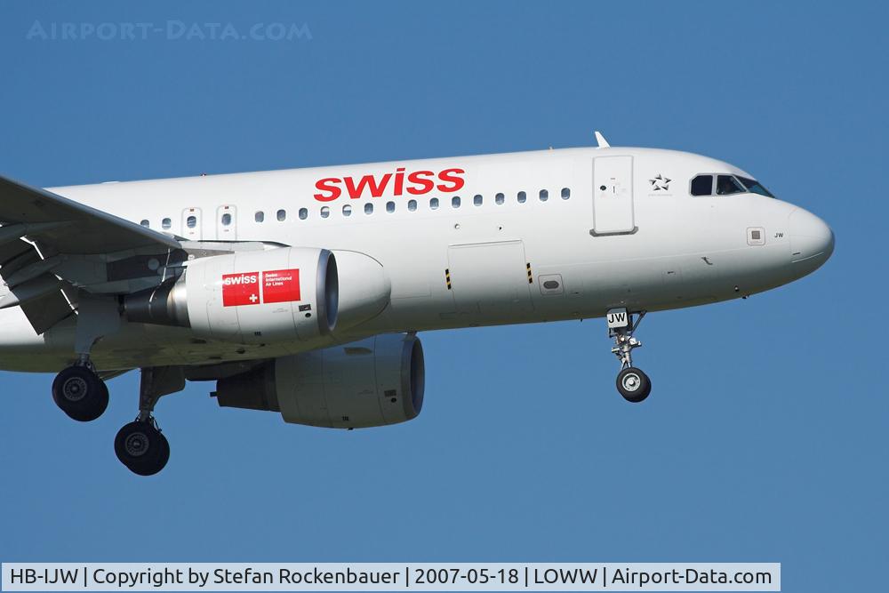 HB-IJW, 2003 Airbus A320-214 C/N 2134, Swiss A320.