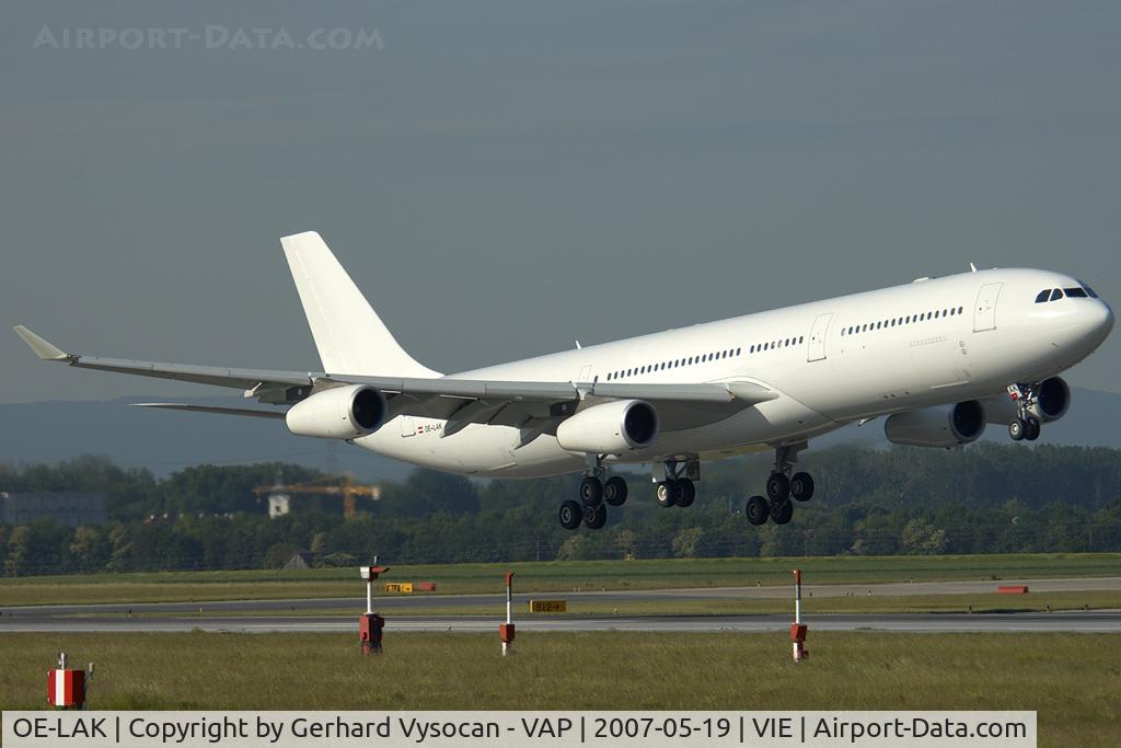 OE-LAK, 1997 Airbus A340-313 C/N 169, Arrival from Washington