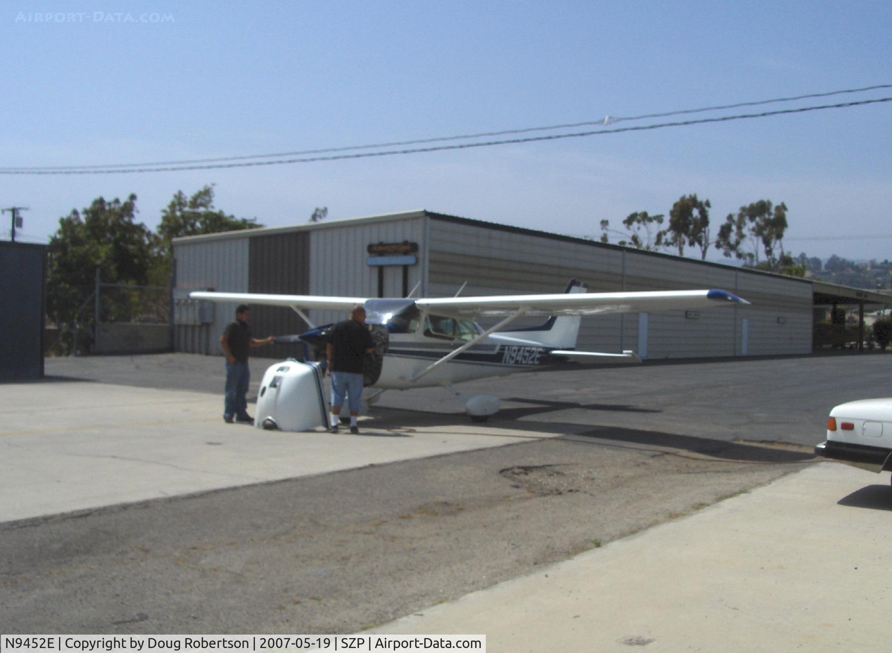 N9452E, 1979 Cessna 172N C/N 17272268, 1979 Cessna 172N, Lycoming O-320-H2AD 160 hp, cowl reassembly