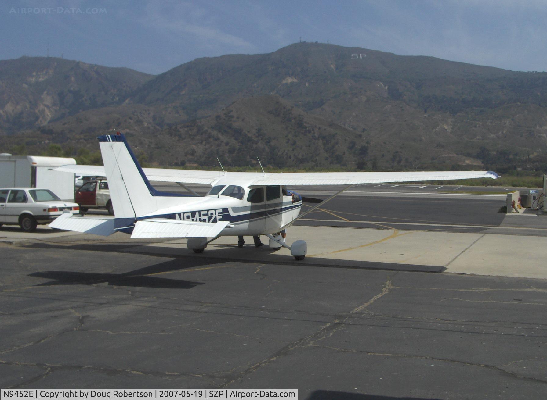 N9452E, 1979 Cessna 172N C/N 17272268, 1979 Cessna 172N, Lycoming O-320-H2AD 160 hp, cowl reassembly