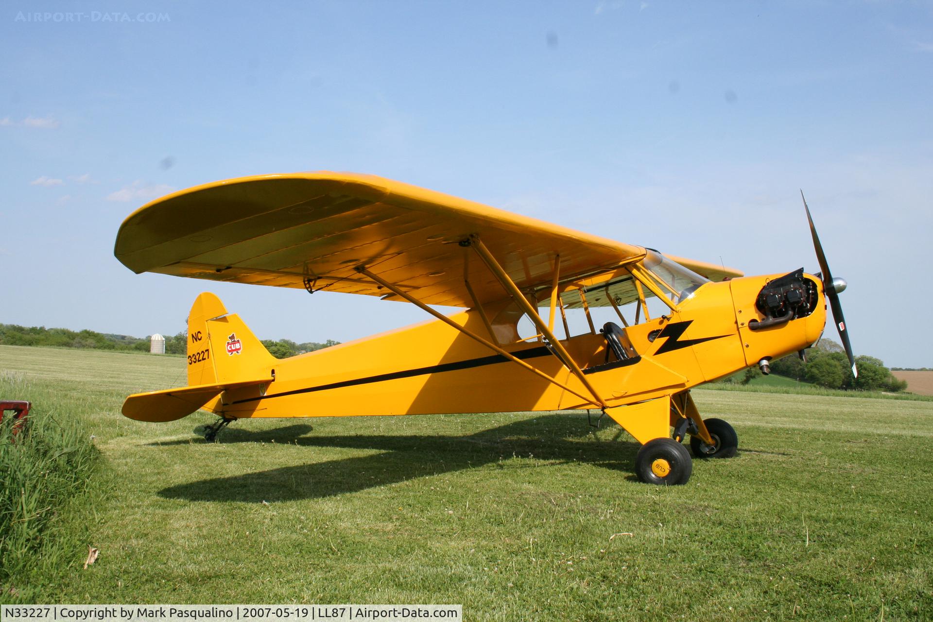 N33227, 1940 Piper J3F-65 C/N 5902, Piper J-3F-65