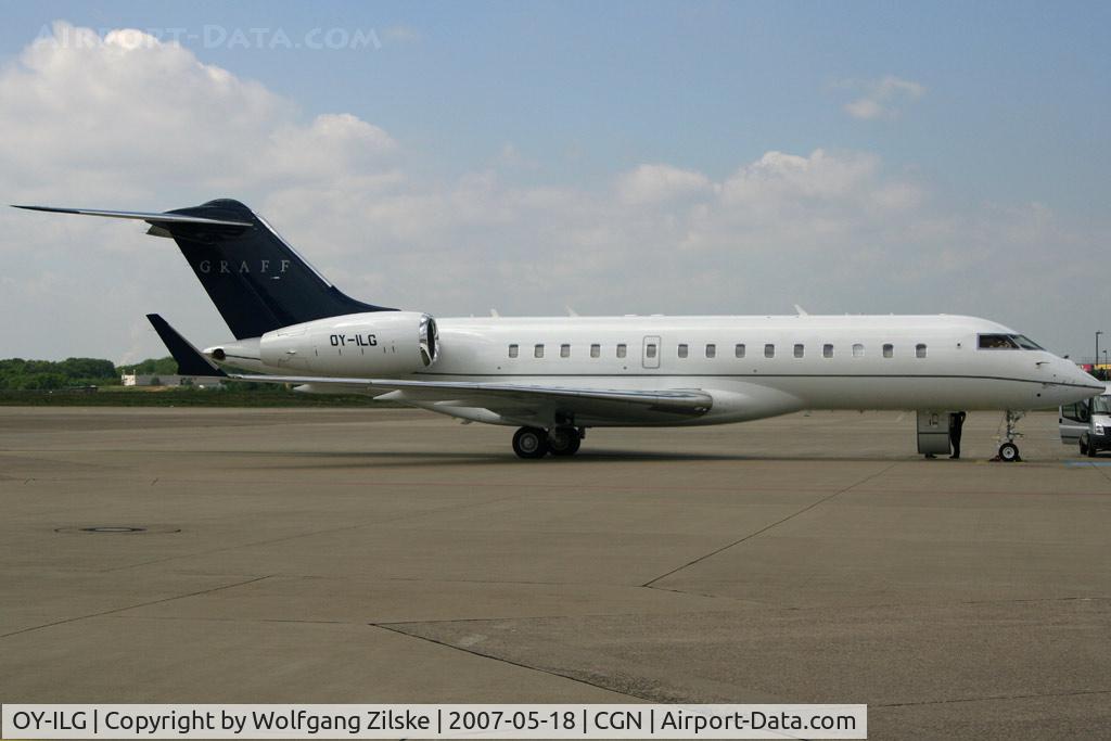 OY-ILG, 2004 Bombardier BD-700 1A10 Global Express C/N 9163, visitor