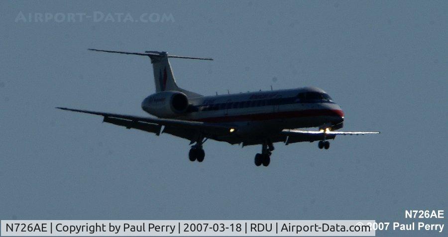 N726AE, 2000 Embraer ERJ-135LR (EMB-135LR) C/N 145314, American Eagle flight ready for some runway time