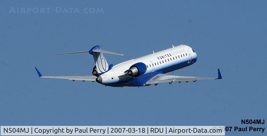 N504MJ, 2002 Bombardier CRJ-700 (CL-600-2C10) Regional Jet C/N 10066, Underway again, headed to another stop
