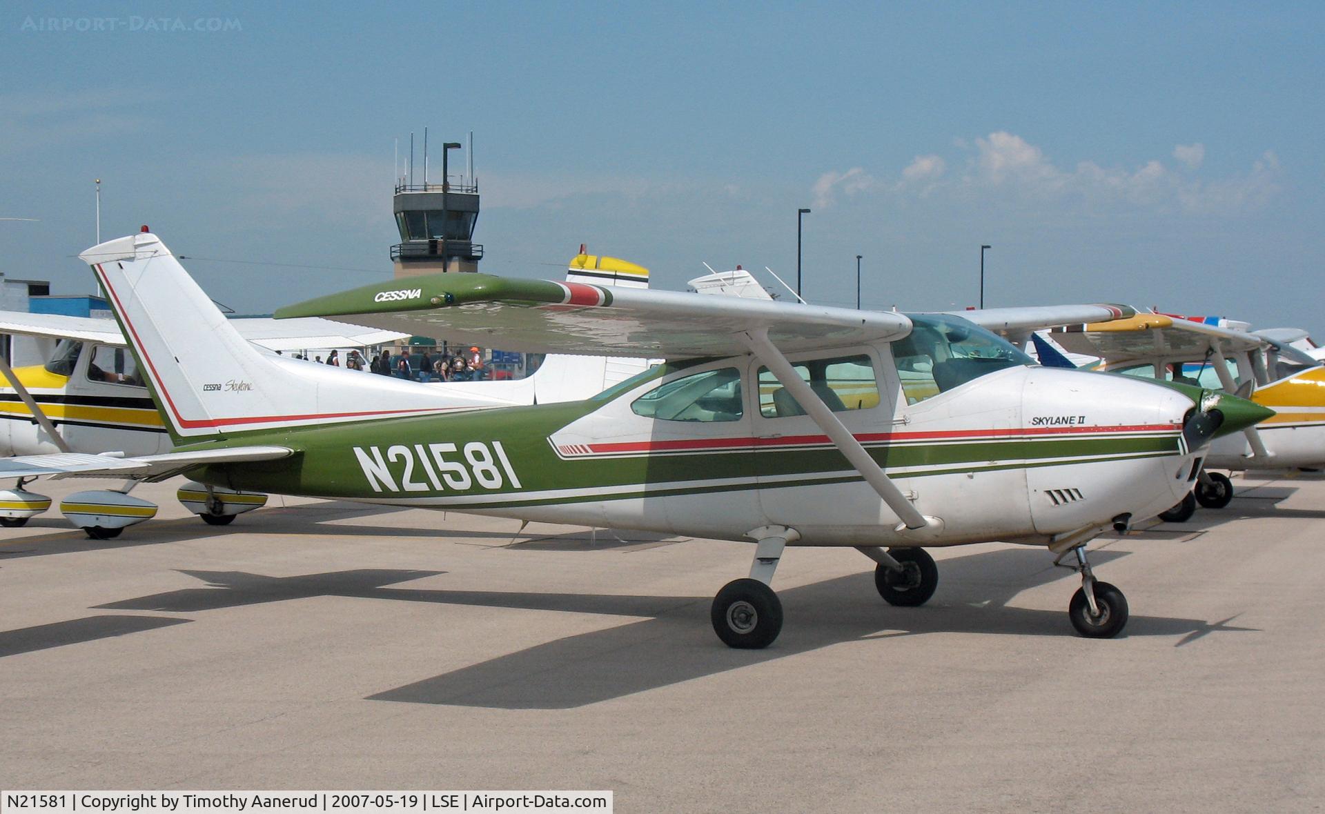 N21581, 1973 Cessna 182P Skylane C/N 18261729, Attending the Deke Slayton Airfest in La Crosse, WI.  1973 Cessna 182P Skylane, c/n 18261729