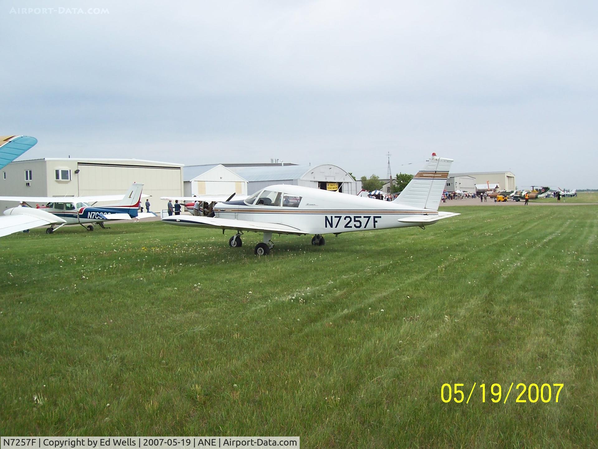 N7257F, 1968 Piper PA-28-140 C/N 28-25175, Blaine Avation Days 2007