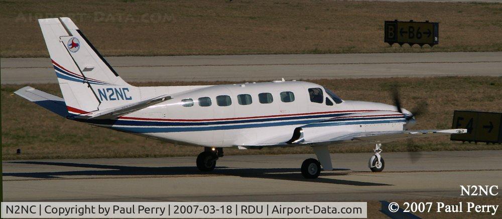 N2NC, 2007 Hawker Beechcraft C90GTI King Air C/N LJ-1855, Taxiing