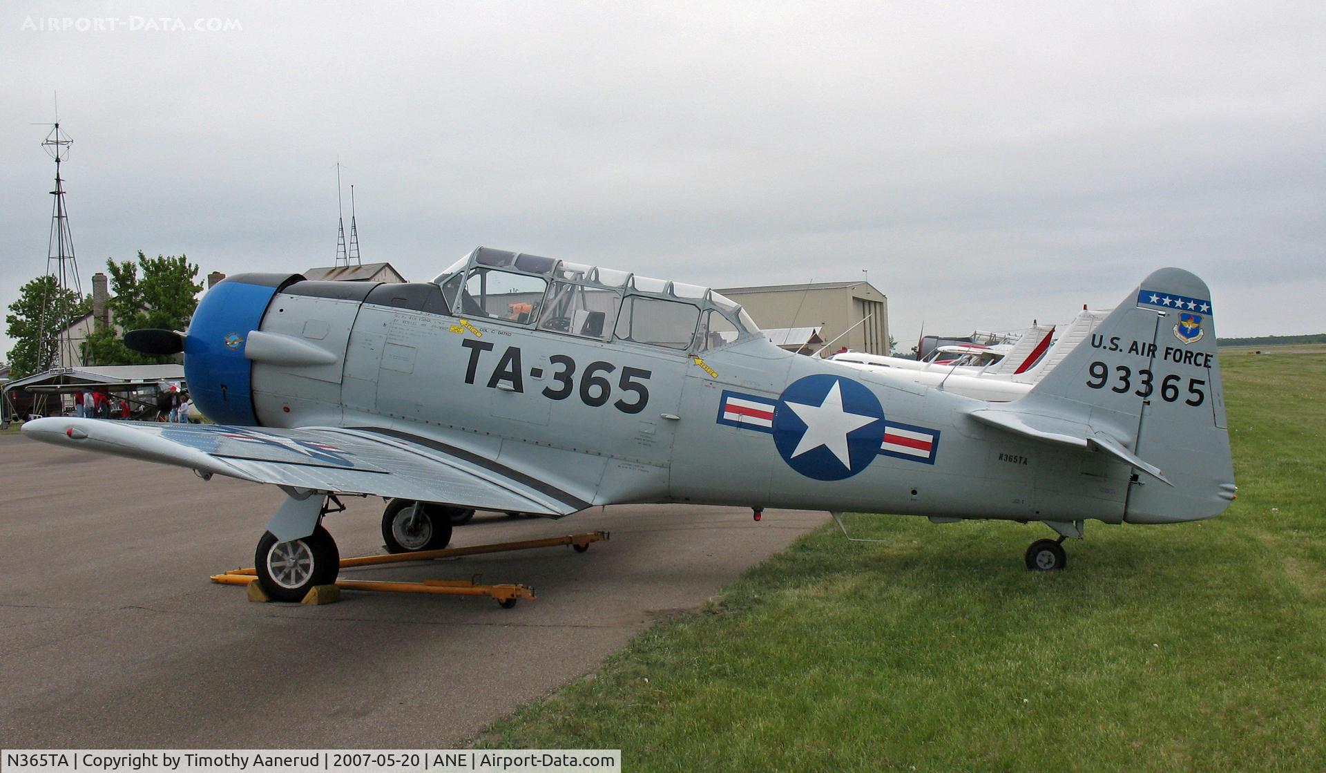 N365TA, 1951 North American T-6G Texan C/N 168-479, Discover Aviation Days 2007, 49-3365