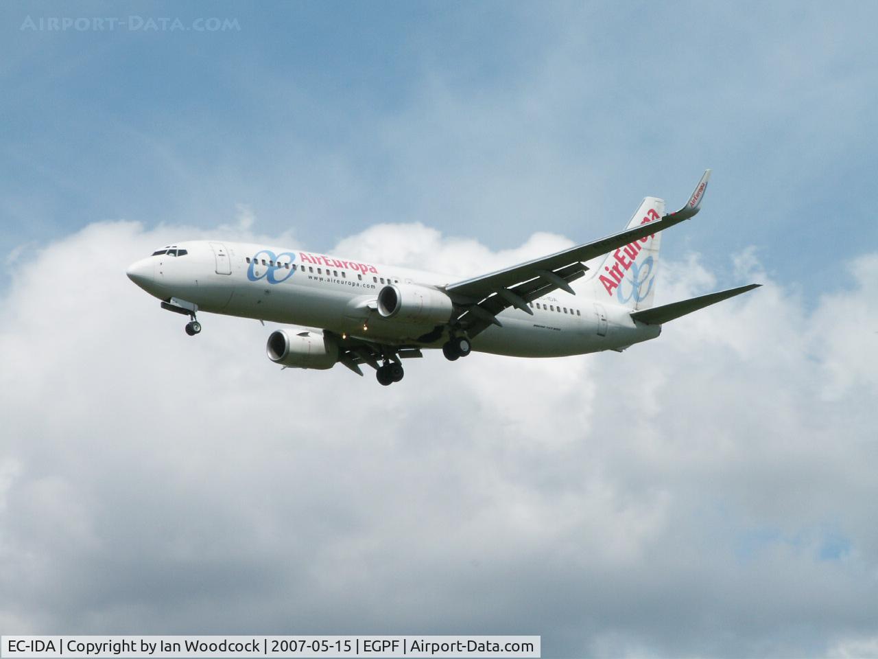 EC-IDA, 2002 Boeing 737-86Q C/N 32773, B737-86Q/Air Europa/Glasgow