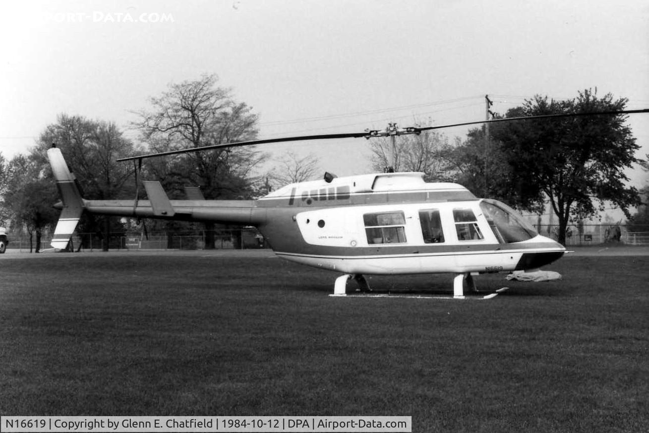 N16619, 1977 Bell 206L LongRanger LongRanger C/N 45087, Demonstrating new rescue net at Pheasant Run Resort