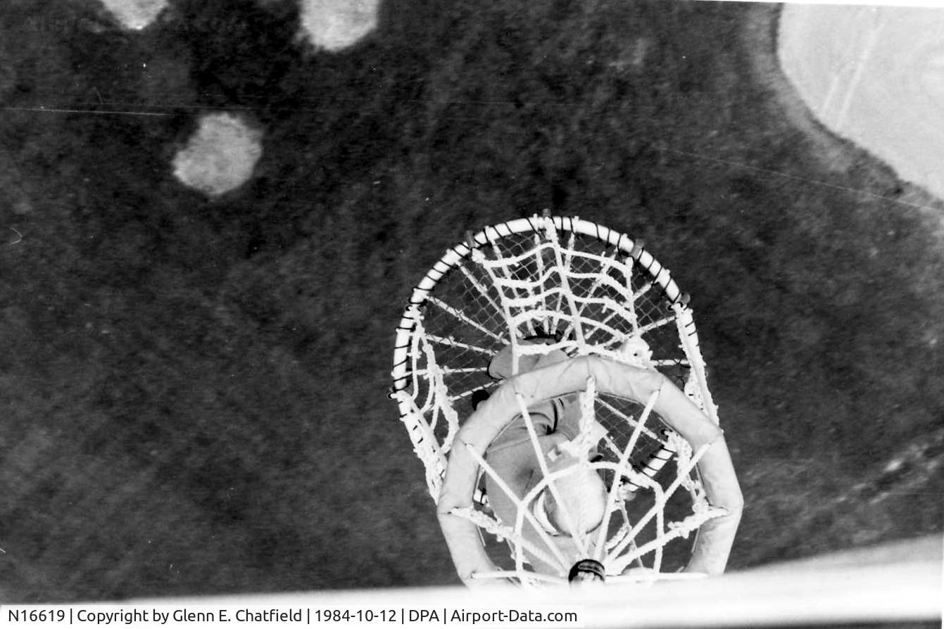 N16619, 1977 Bell 206L LongRanger LongRanger C/N 45087, Demonstrating new rescue net at Pheasant Run Resort.  I'm looking down at the 