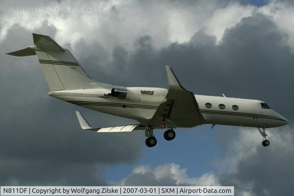 N811DF, 1997 Gulfstream Aerospace G-IV C/N 1306, visitor