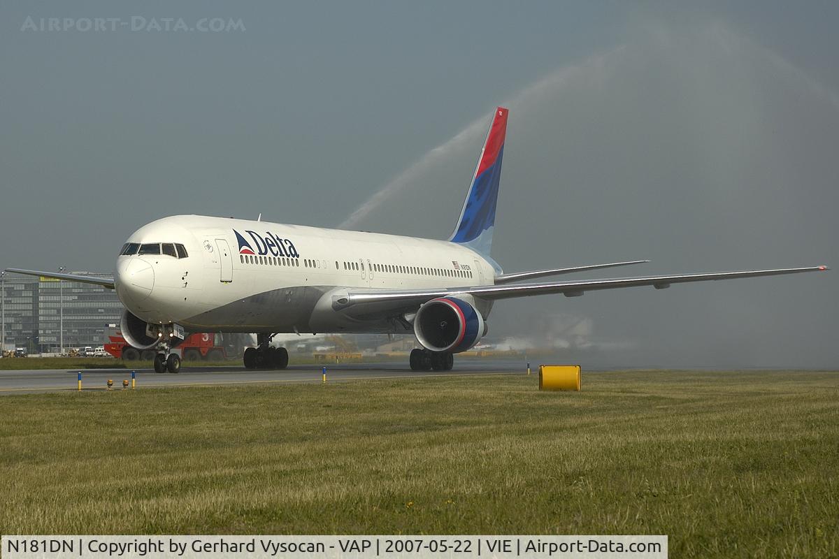 N181DN, 1992 Boeing 767-332 C/N 25986, Inauguration Ceremony for new Routing ATL-VIE-ATL