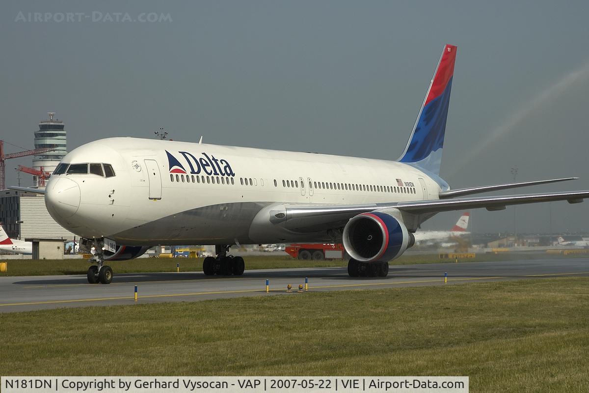 N181DN, 1992 Boeing 767-332 C/N 25986, Inauguration Ceremony for new Routing ATL-VIE-ATL