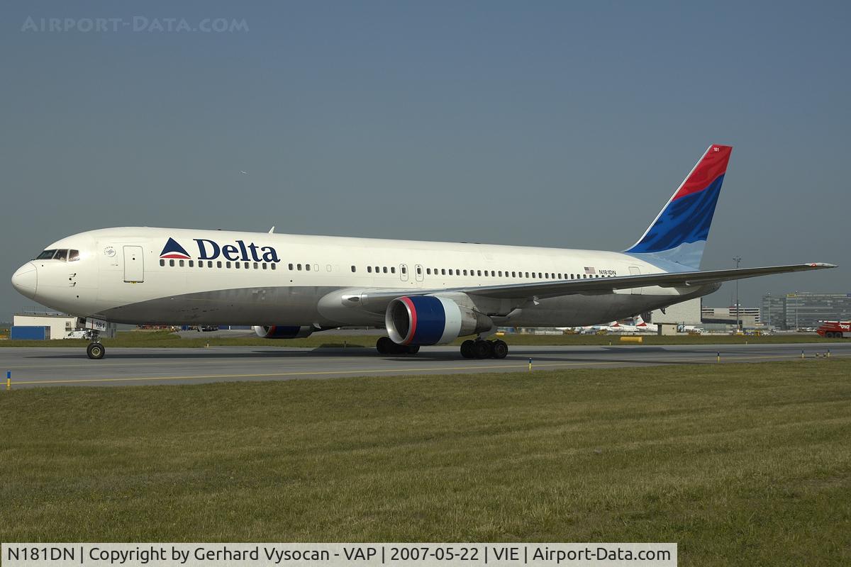 N181DN, 1992 Boeing 767-332 C/N 25986, Inauguration Ceremony for new Routing ATL-VIE-ATL