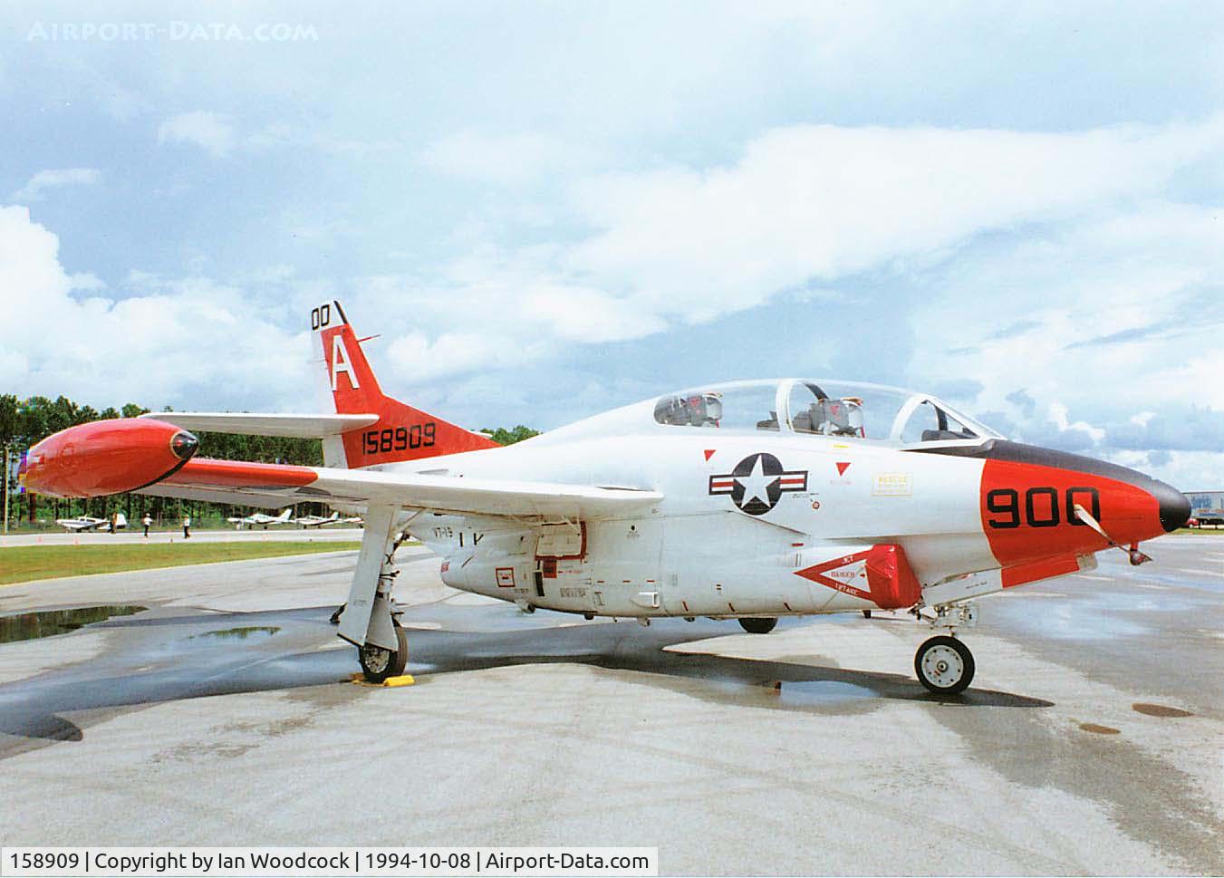 158909, Rockwell T-2C Buckeye C/N 352-34, T-2C Buckeye/(A-900/TW-1)/Kissimmee Fl