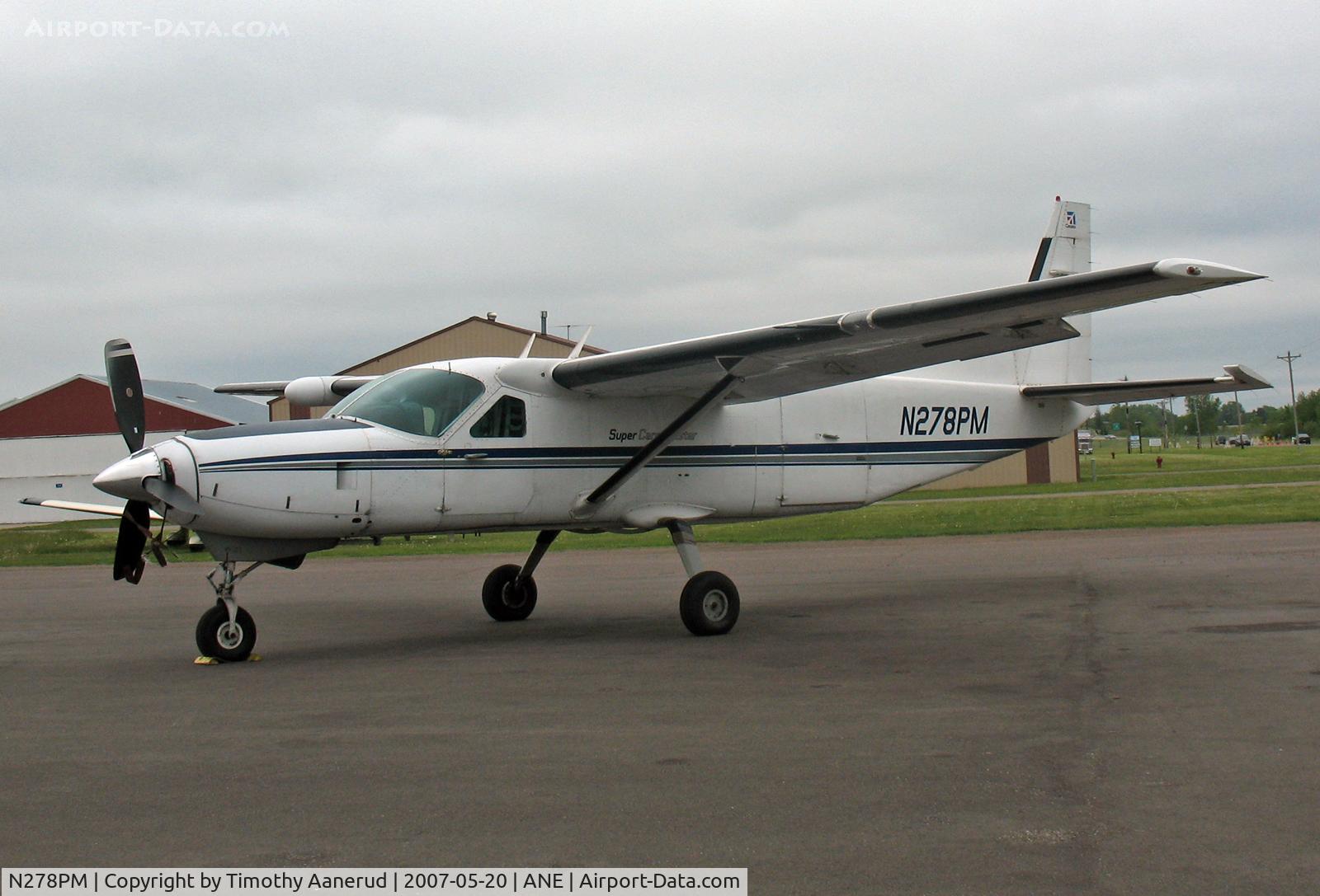 N278PM, 1989 Cessna 208B Grand Caravan C/N 208B0171, Parked at Anoka County
