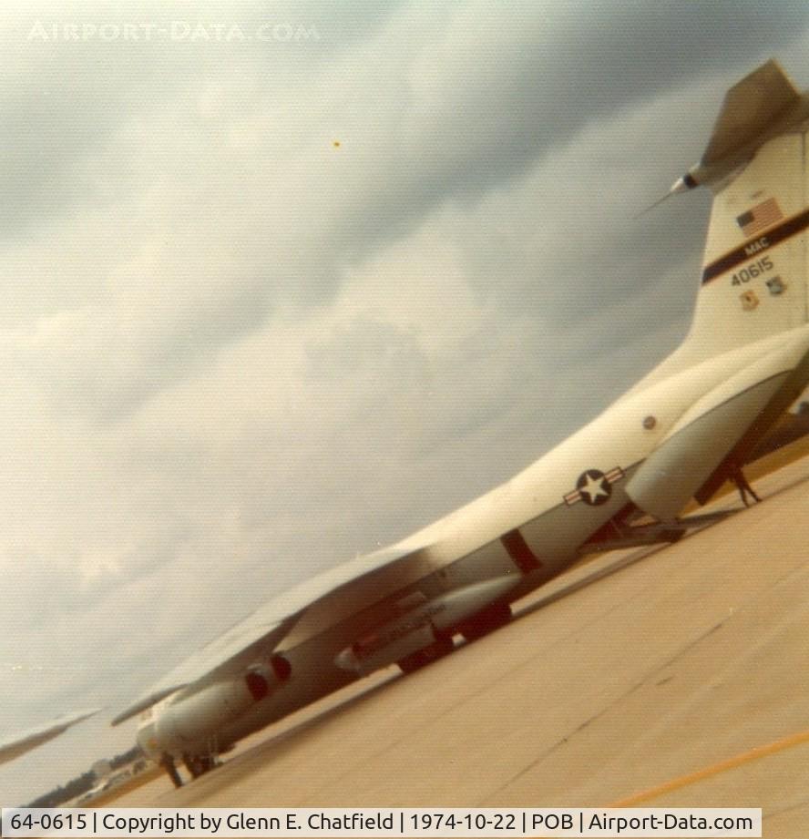 64-0615, 1964 Lockheed C-141A-15-LM Starlifter C/N 300-6028, C-141A shot while walking out to a C-130 to load up for a parachute jump