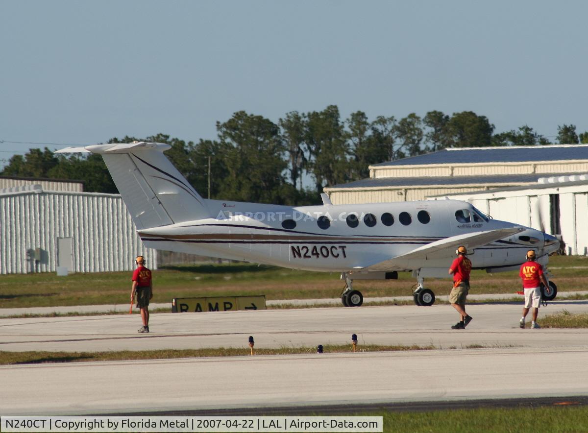 N240CT, 1982 Beech B200 King Air C/N BB-1063, B200