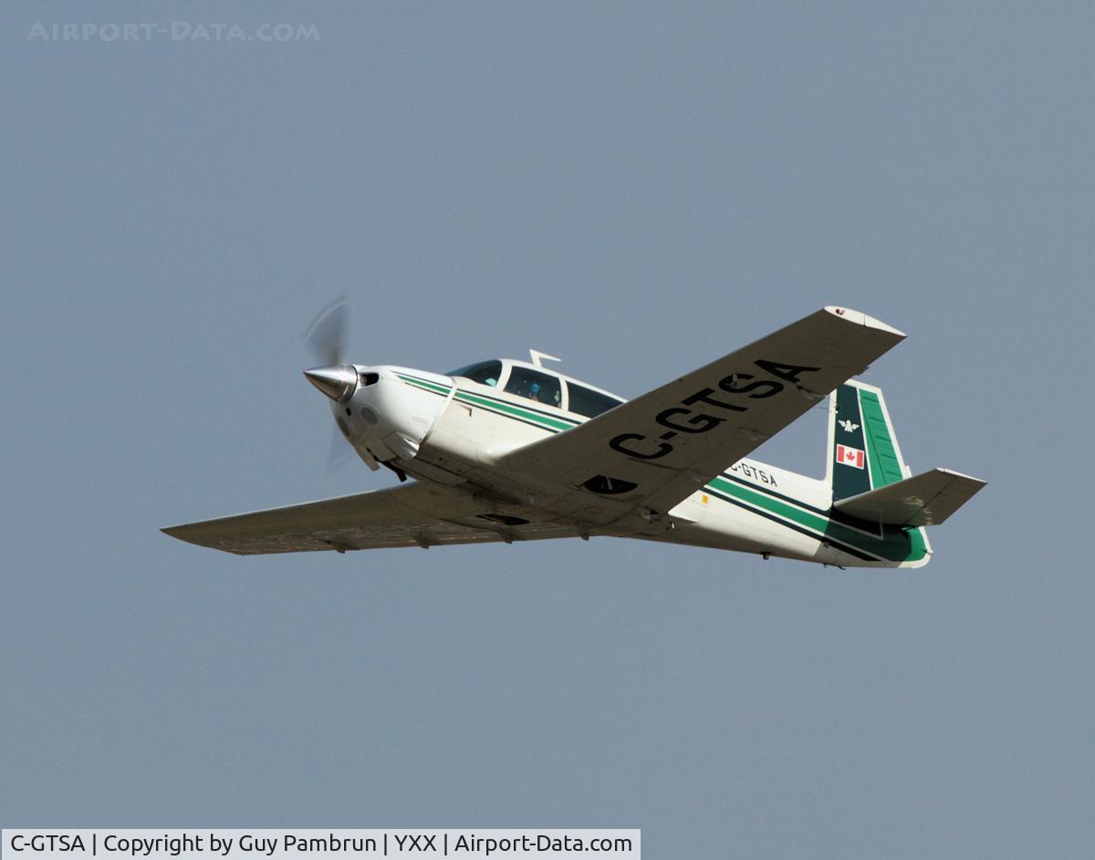 C-GTSA, 1975 Mooney M20F Executive C/N 22-1270, Just after wheels in the well