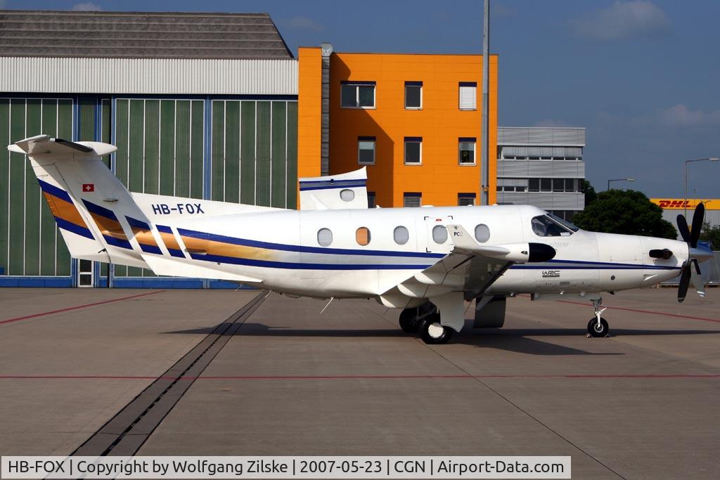 HB-FOX, 2000 Pilatus PC-12/45 C/N 334, visitor