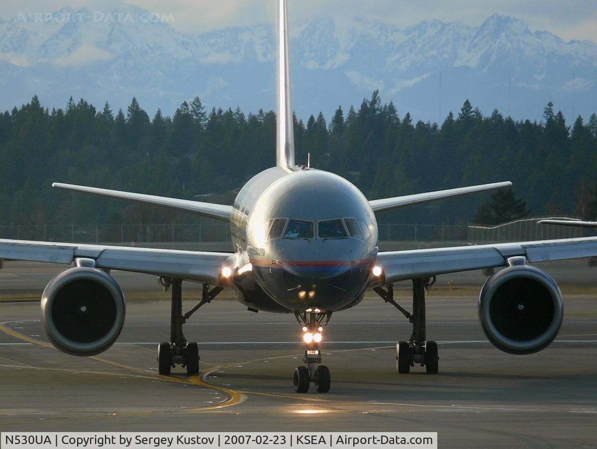N530UA, 1991 Boeing 757-222 C/N 25043, Evening arrival