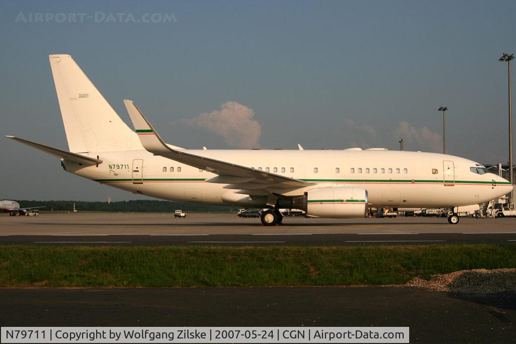 N79711, 1999 Boeing 737-7BQ C/N 30547, visitor