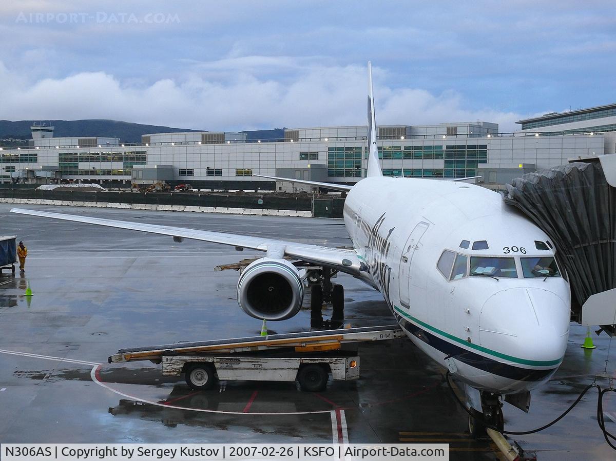 N306AS, 2001 Boeing 737-990 C/N 30014, Before boarding for flight AS351 to Seattle