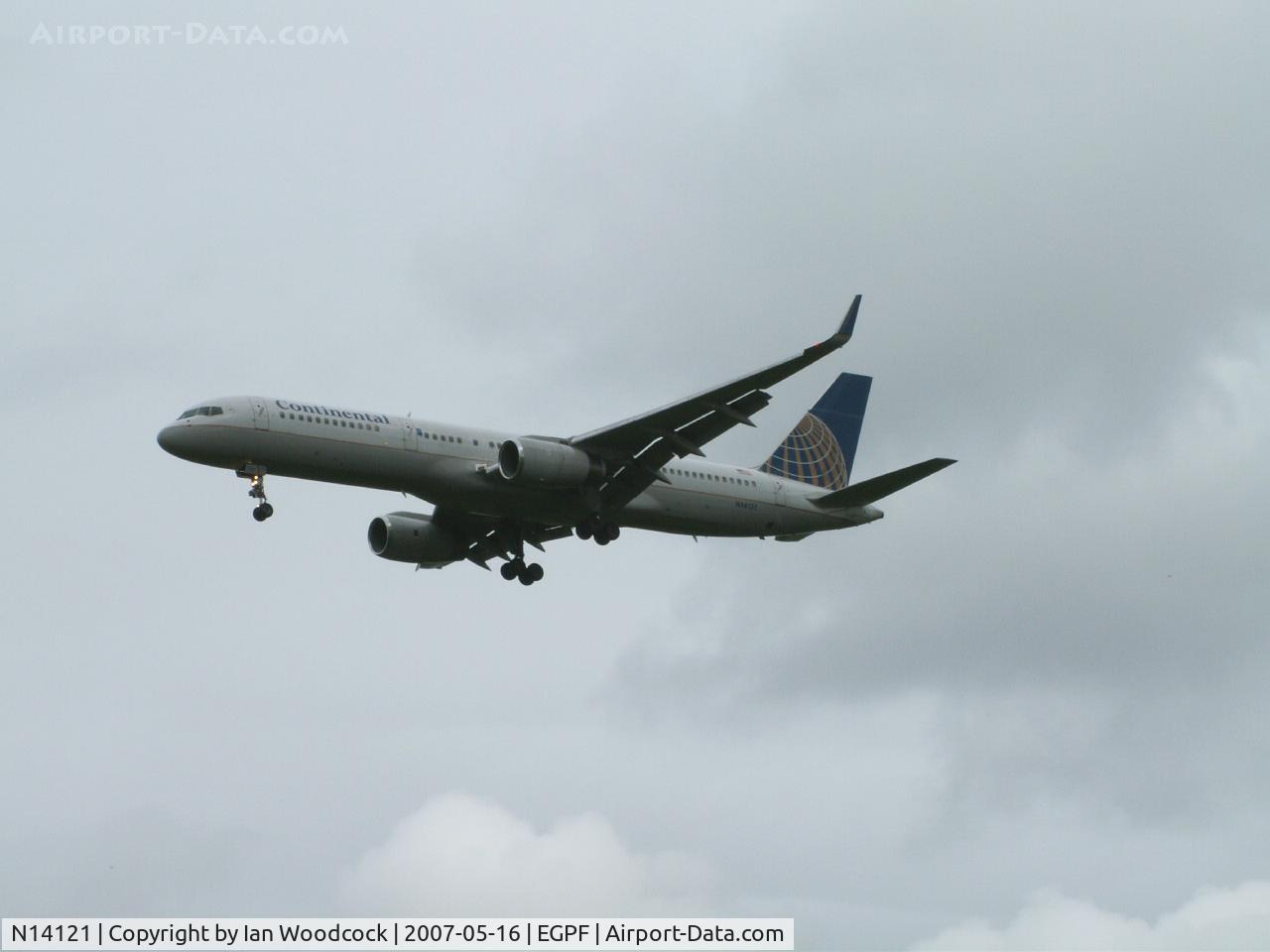 N14121, 1997 Boeing 757-224 C/N 27563, B757-224/Continental/Glasgow