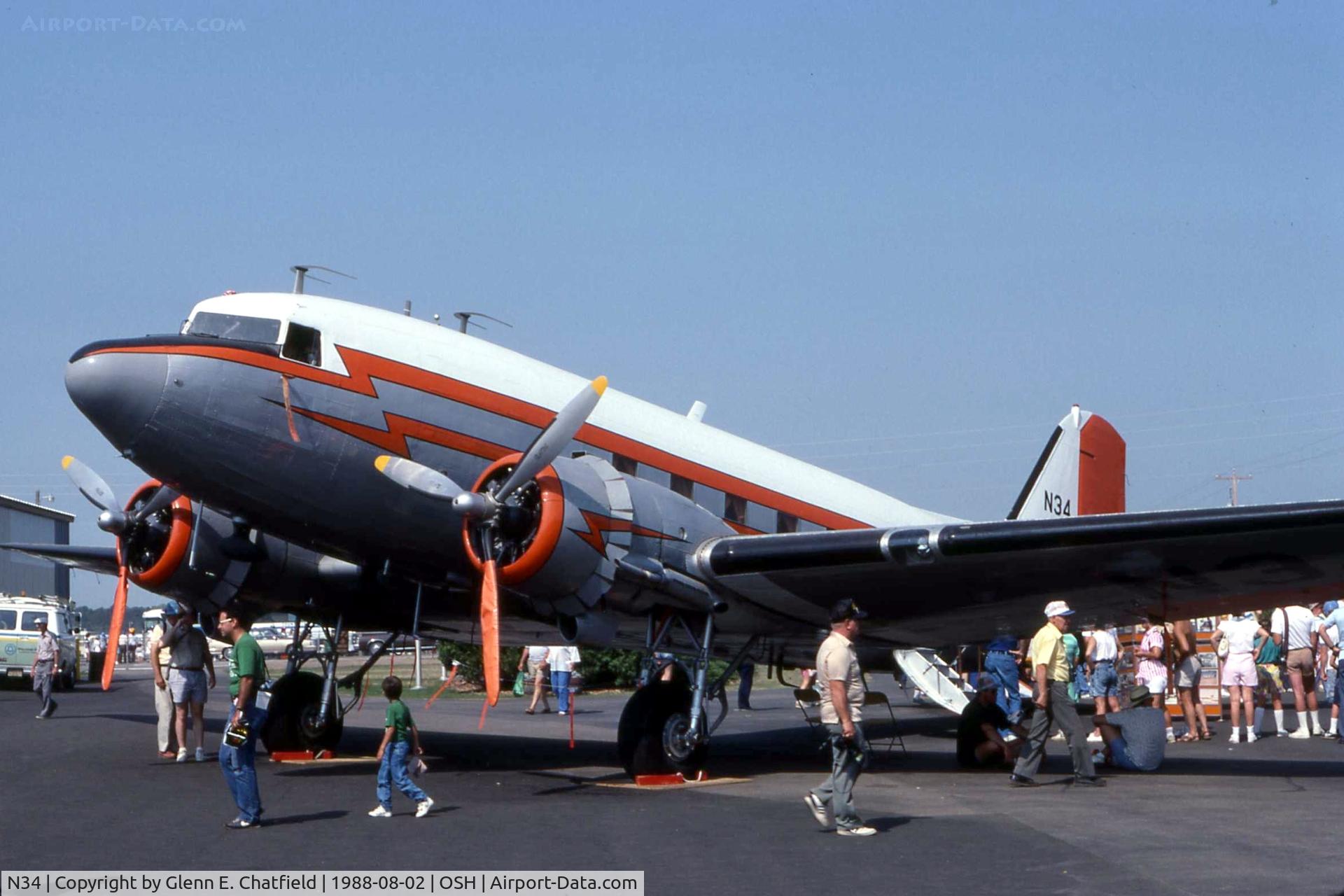 N34, 1945 Douglas R4D-7 C/N 33359, R4D-7 99856 at the EAA Fly In. 
