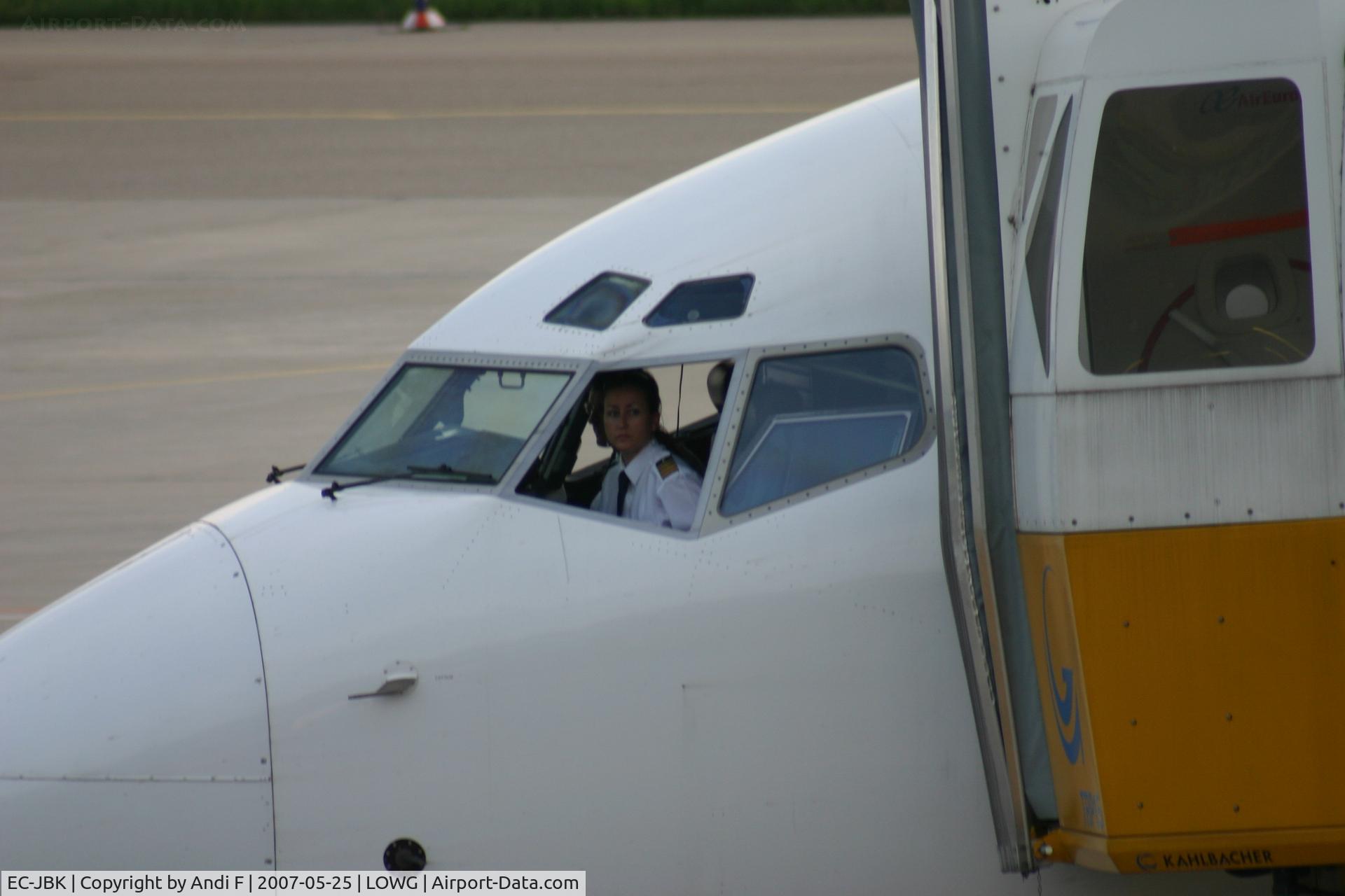 EC-JBK, 2004 Boeing 737-85P C/N 33973, Hallo!!