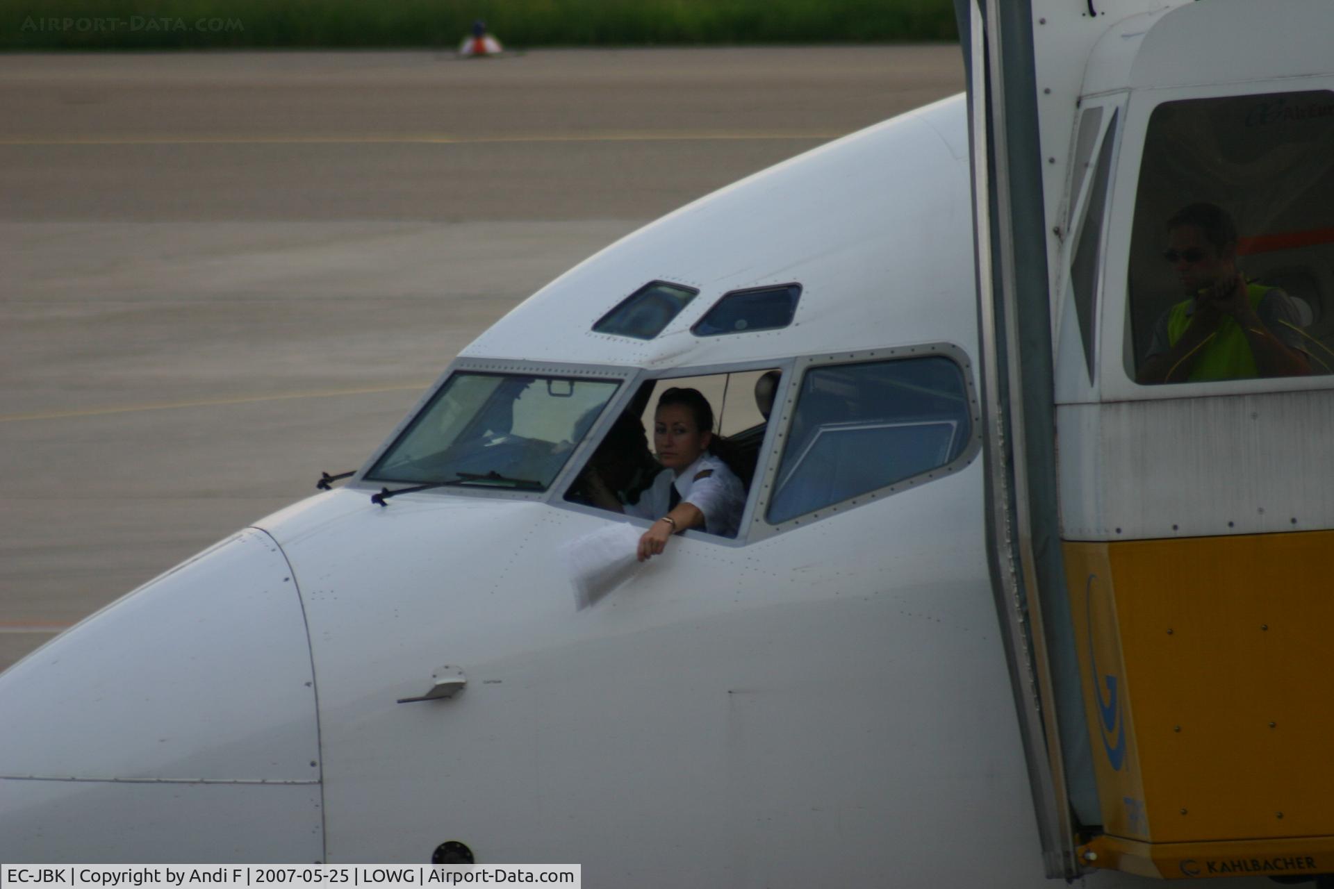 EC-JBK, 2004 Boeing 737-85P C/N 33973, Hallo!!