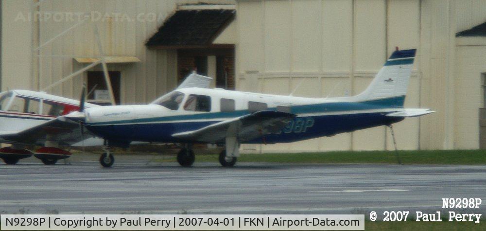 N9298P, 1997 Piper PA-32R-301 C/N 3246088, Visiting Franklin, seen from far away
