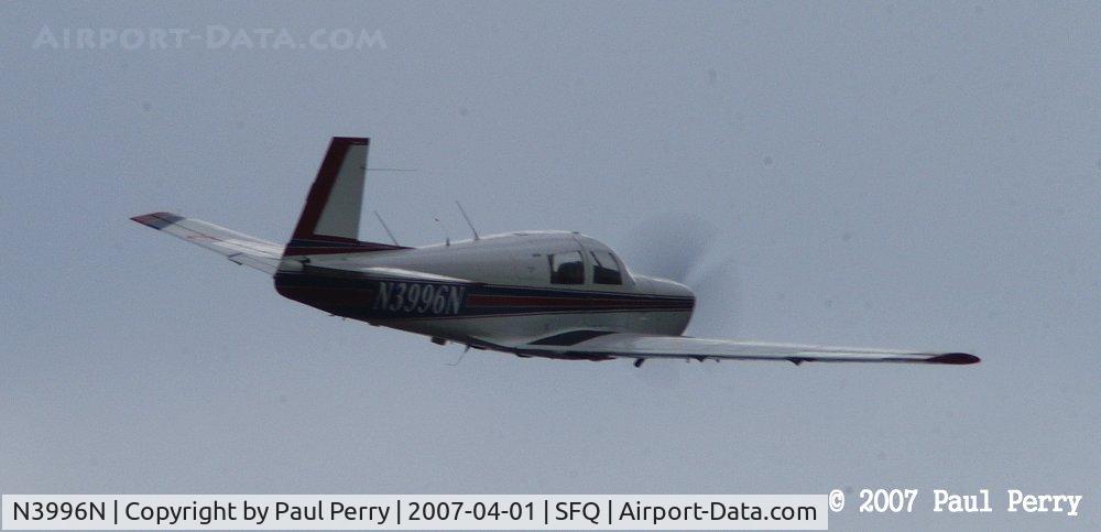 N3996N, 1968 Mooney M20C Ranger C/N 680017, Starting her turn to proceed on course