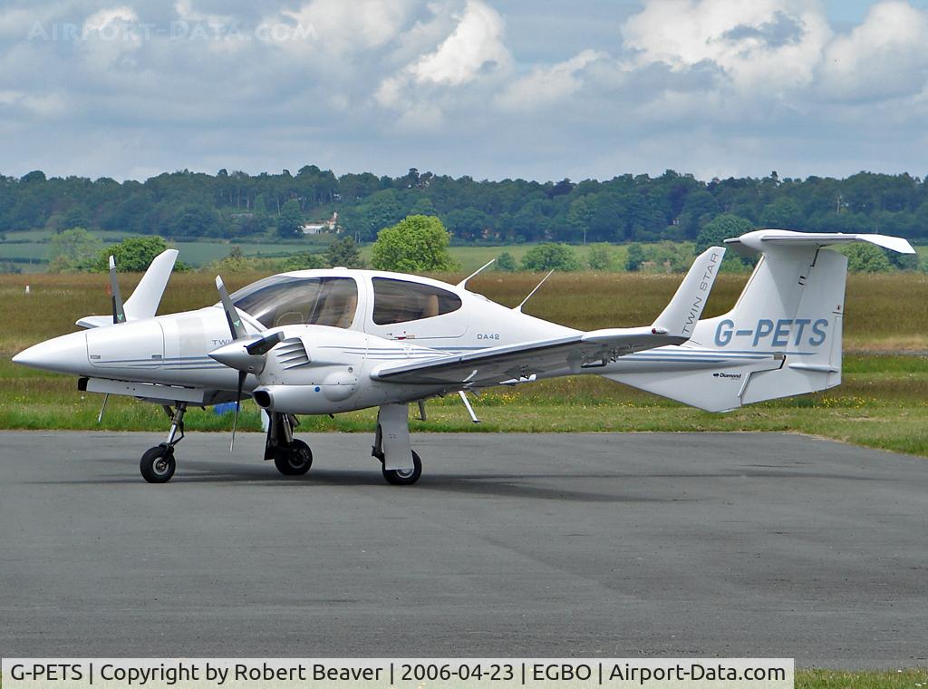 G-PETS, 2006 Diamond DA-42 Twin Star C/N 42.169, Diamond DA42 Twinstar