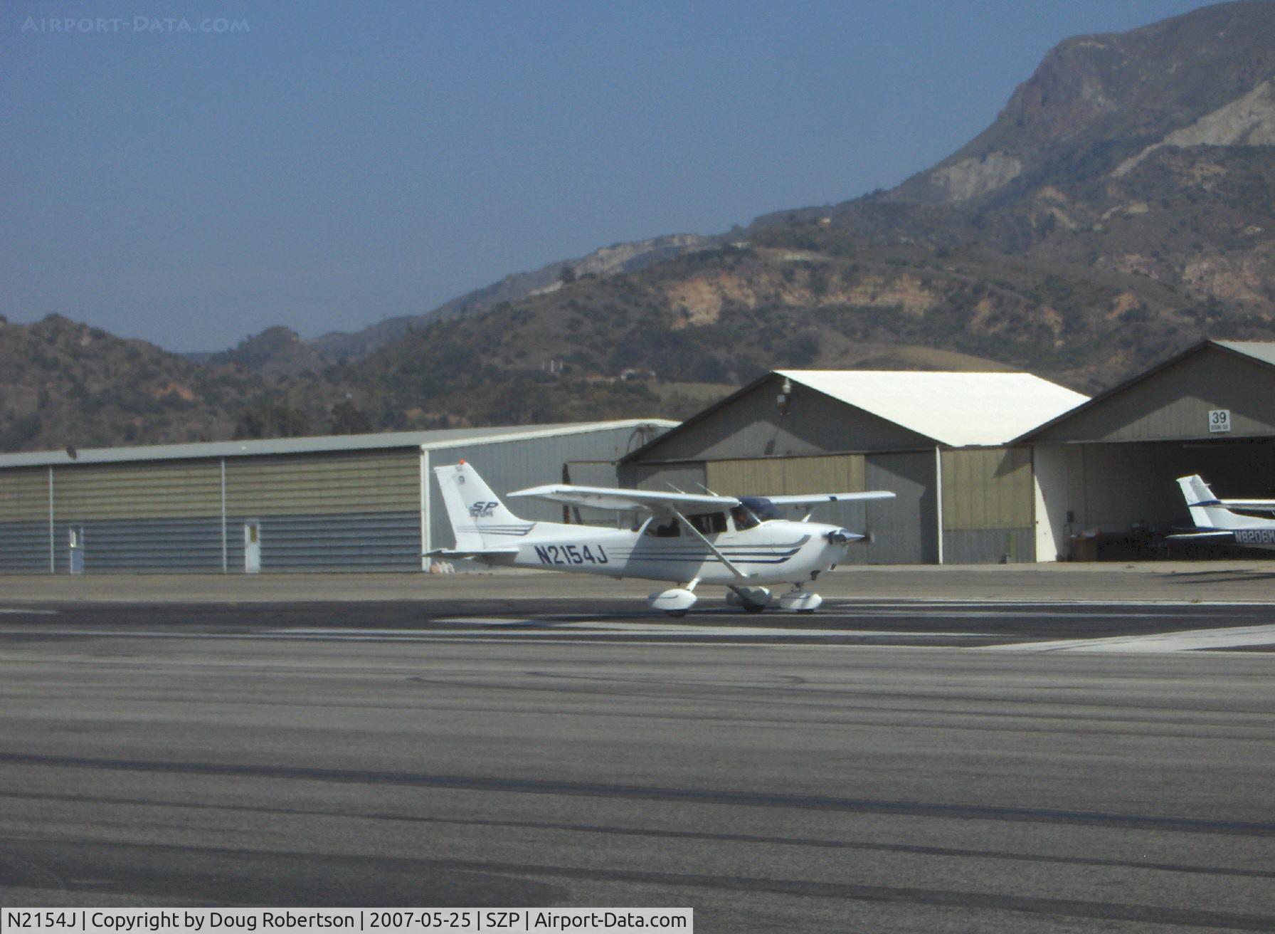 N2154J, 2003 Cessna 172S C/N 172S9451, 2003 Cessna 172S SKYHAWK SP, Lycoming IO-360-L2A 180 Hp, takeoff roll Rwy 22