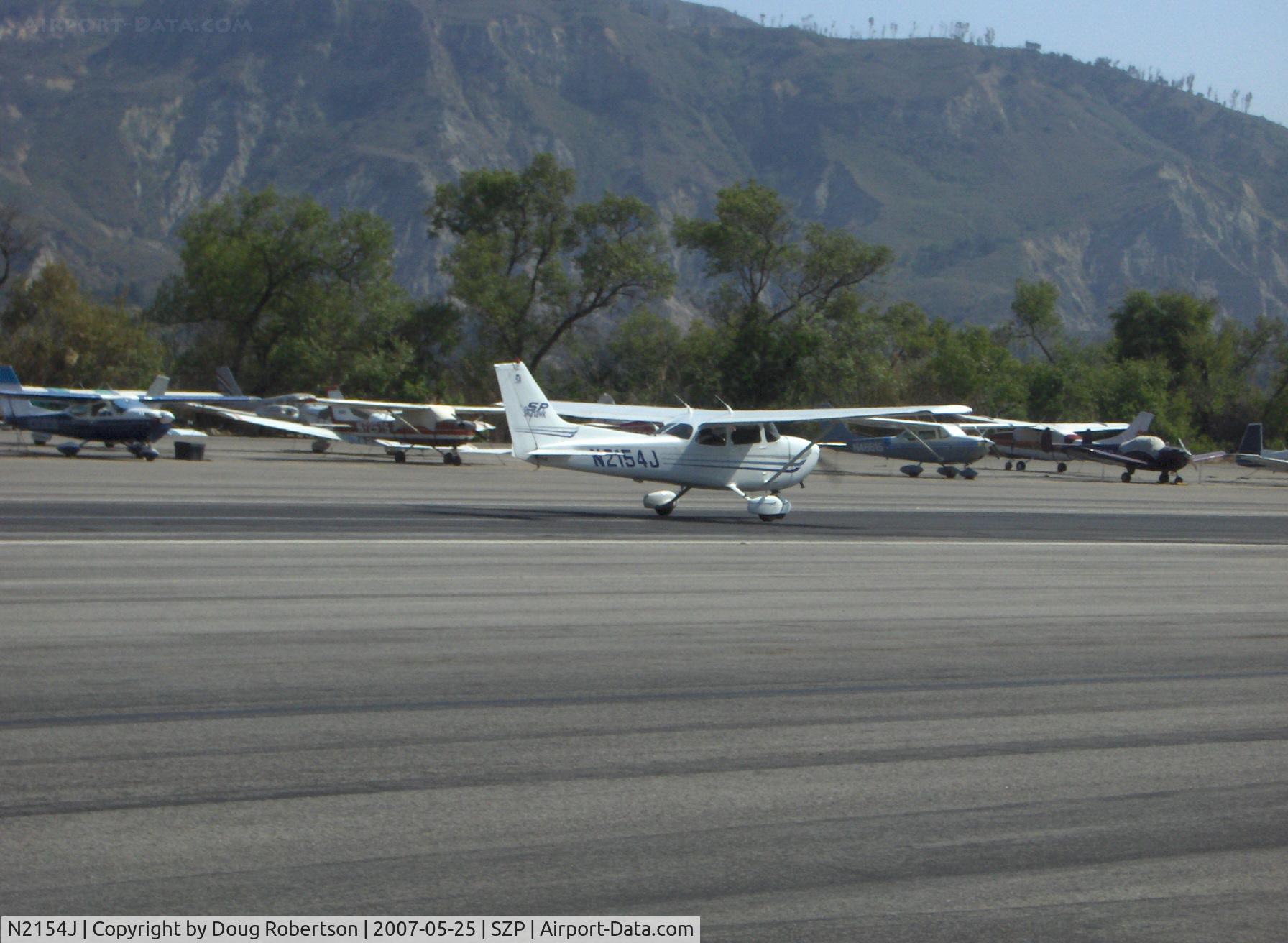 N2154J, 2003 Cessna 172S C/N 172S9451, 2003 Cessna 172S SKYHAWK SP, Lycoming IO-360-L2A 180 Hp, takeoff roll Rwy 22