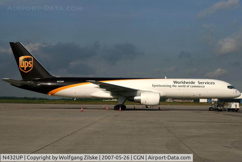 N432UP, 1993 Boeing 757-24APF C/N 25463, visitor