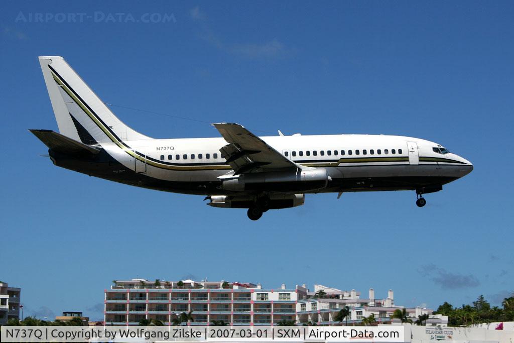 N737Q, 1976 Boeing 737-2L9 C/N 21279, visitor