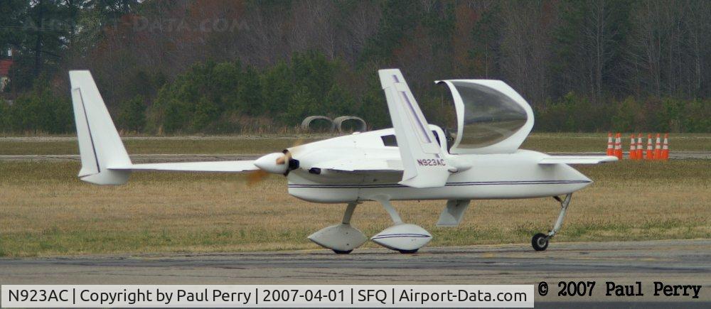 N923AC, Co-Z Cozy C/N 42, Taxiing out for a short jaunt