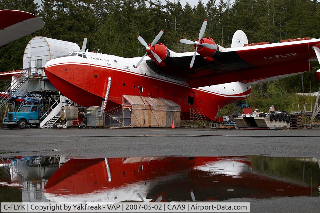 C-FLYK, 1945 Martin JRM-3 Mars C/N 76820, Martin Mars - reflection
