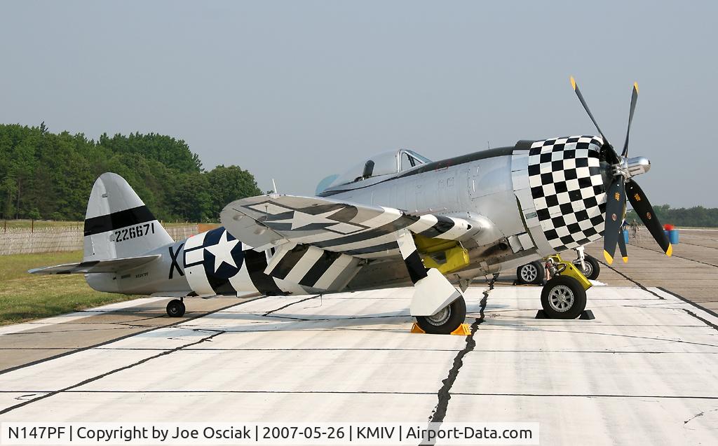 N147PF, 1945 Republic P-47D Thunderbolt C/N 399-55731, N147PF at 2007 Millville Airshow