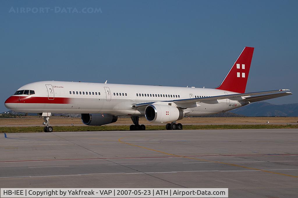 HB-IEE, 1989 Boeing 757-23A C/N 24527, Privatair Boeing 757-200
