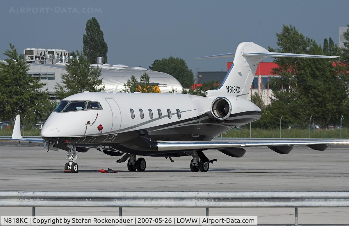 N818KC, 2005 Bombardier Challenger 300 (BD-100-1A10) C/N 20043, Nice bizzer.