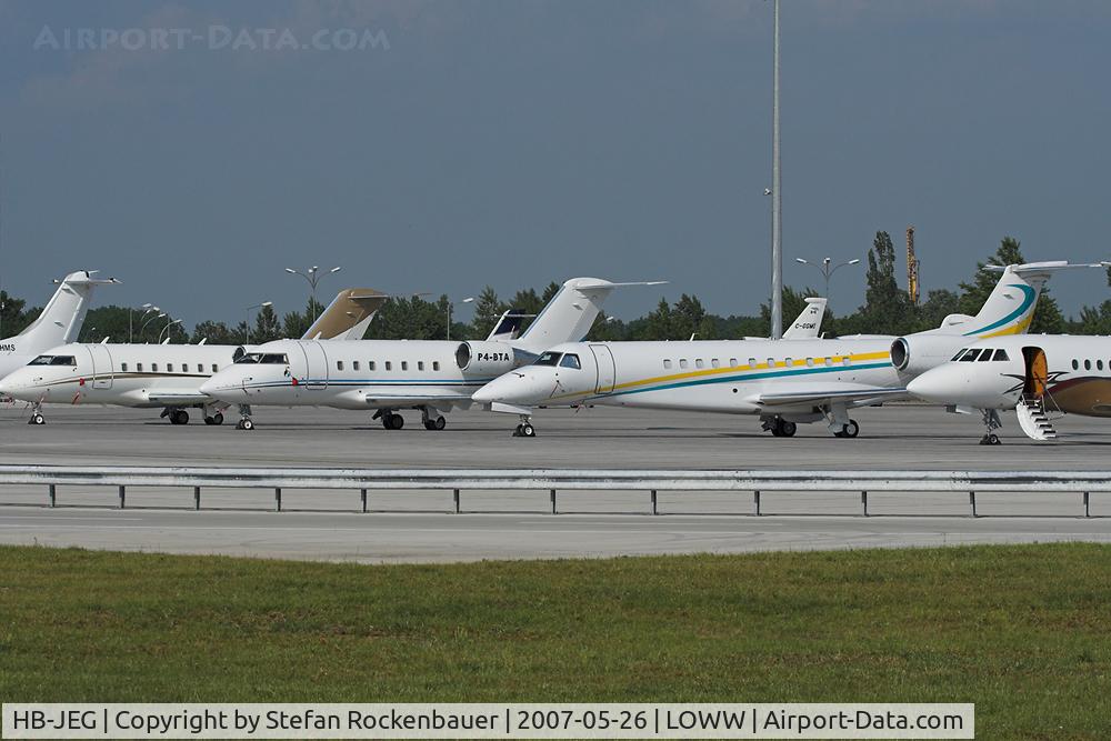 HB-JEG, 2004 Dassault Falcon 2000EX C/N 34, GAC at VIE.