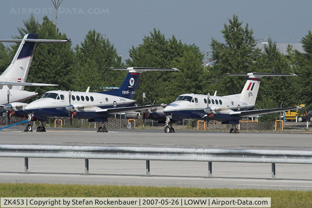 ZK453, 2003 Raytheon B200 King Air C/N BB-1833, British Army Kingair.