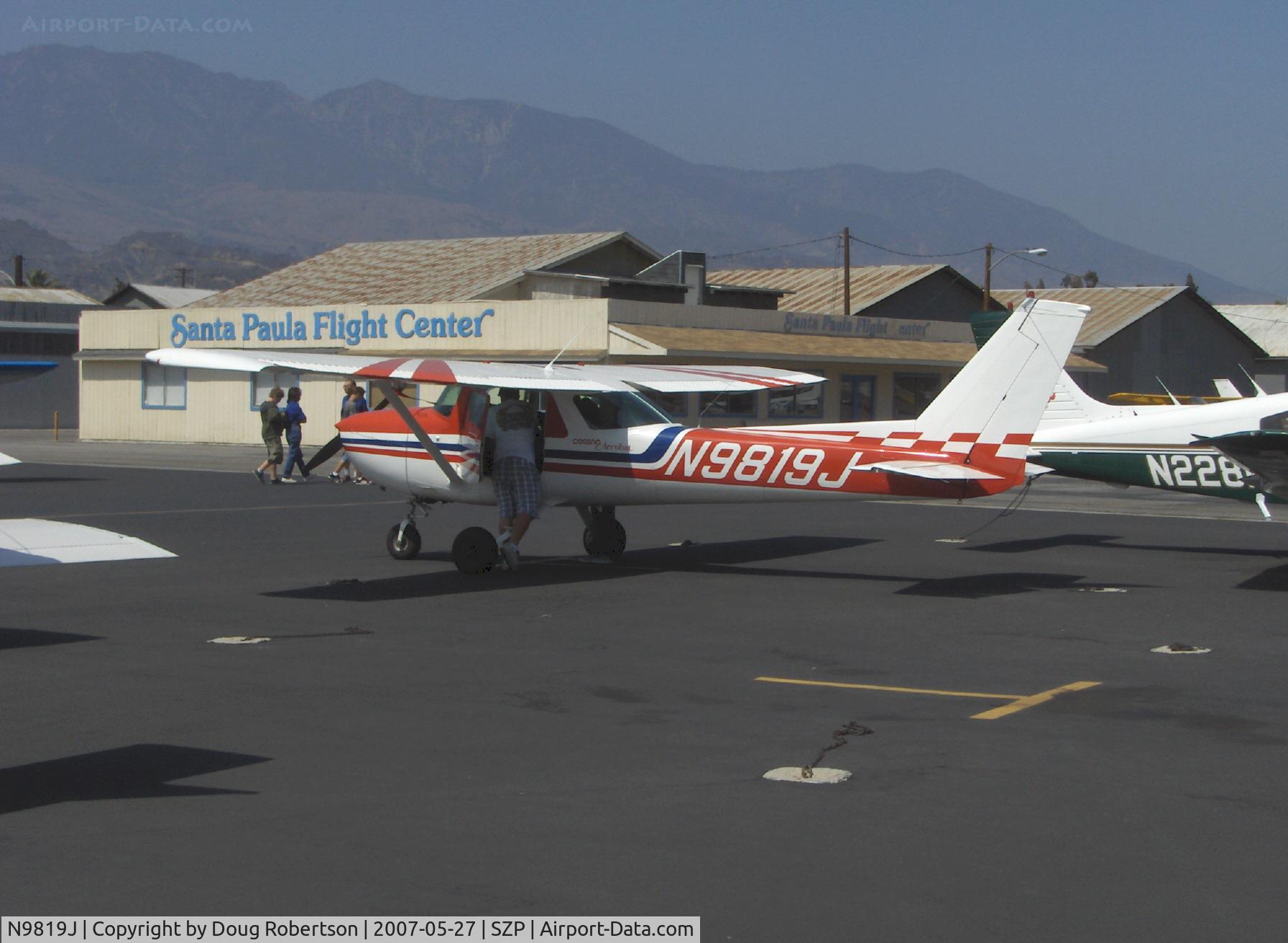 N9819J, 1975 Cessna A150M Aerobat C/N A1500628, 1975 Cessna A150M AEROBAT, Continental O-200 100 Hp, rated +6,-3 Gs, deplaning
