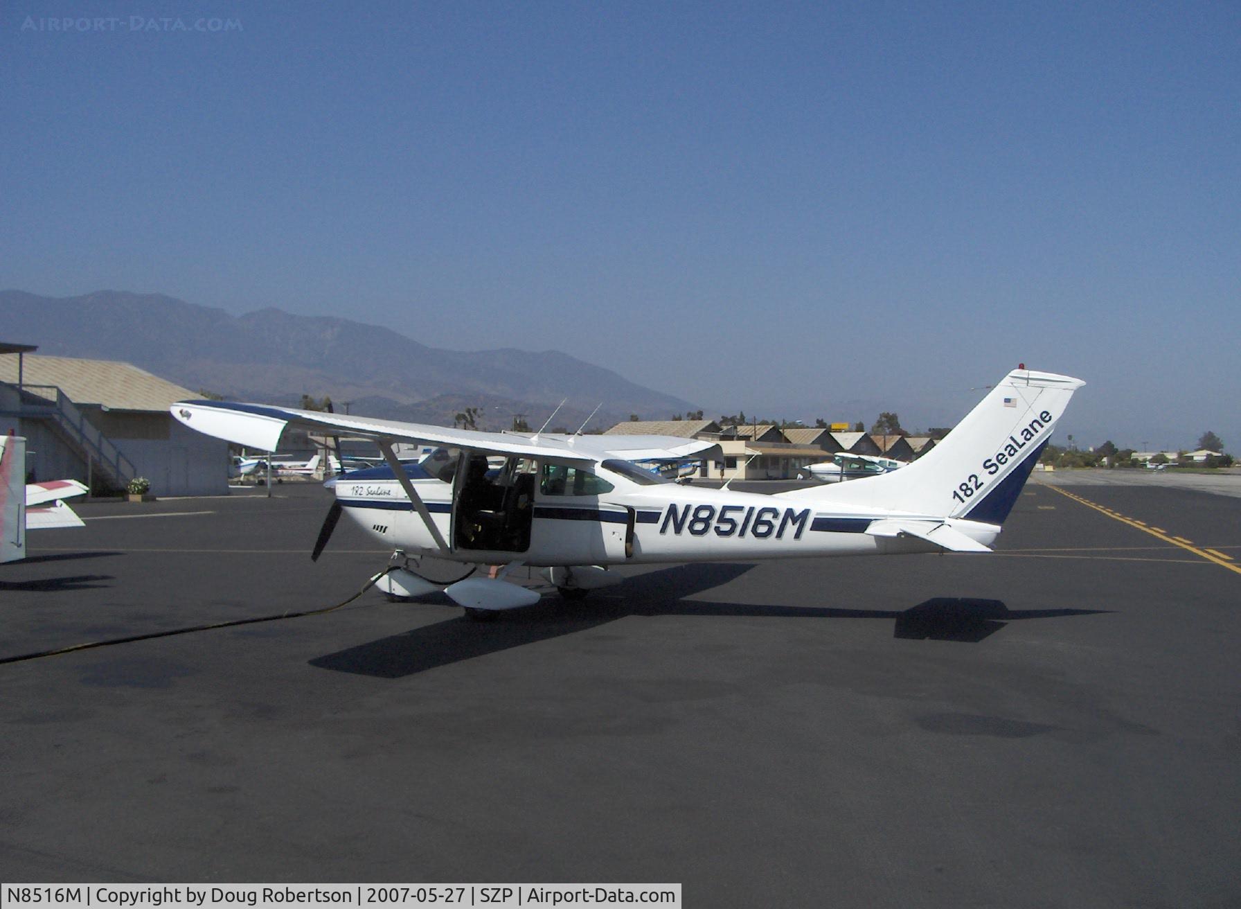 N8516M, 1970 Cessna 182N Skylane C/N 18260446, 1970 Cessna 182N 'SEALANE' conversion, STC'd for seaplane floats, Continental O-470-S 230 Hp, refueling
